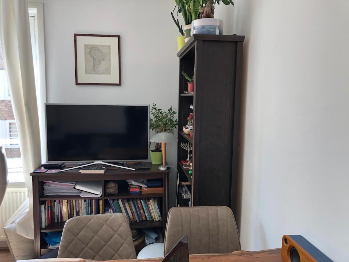 Beautiful Quiet In The Center Of Apartment Amsterdam
